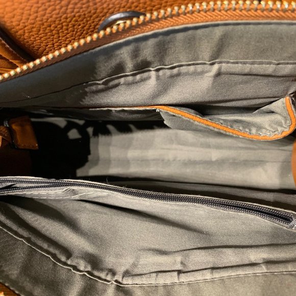 Handbag with shoulder strap Tan - Picture 2 of 16